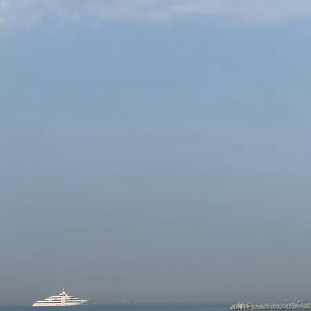 Relax Near The 公寓 Durrës